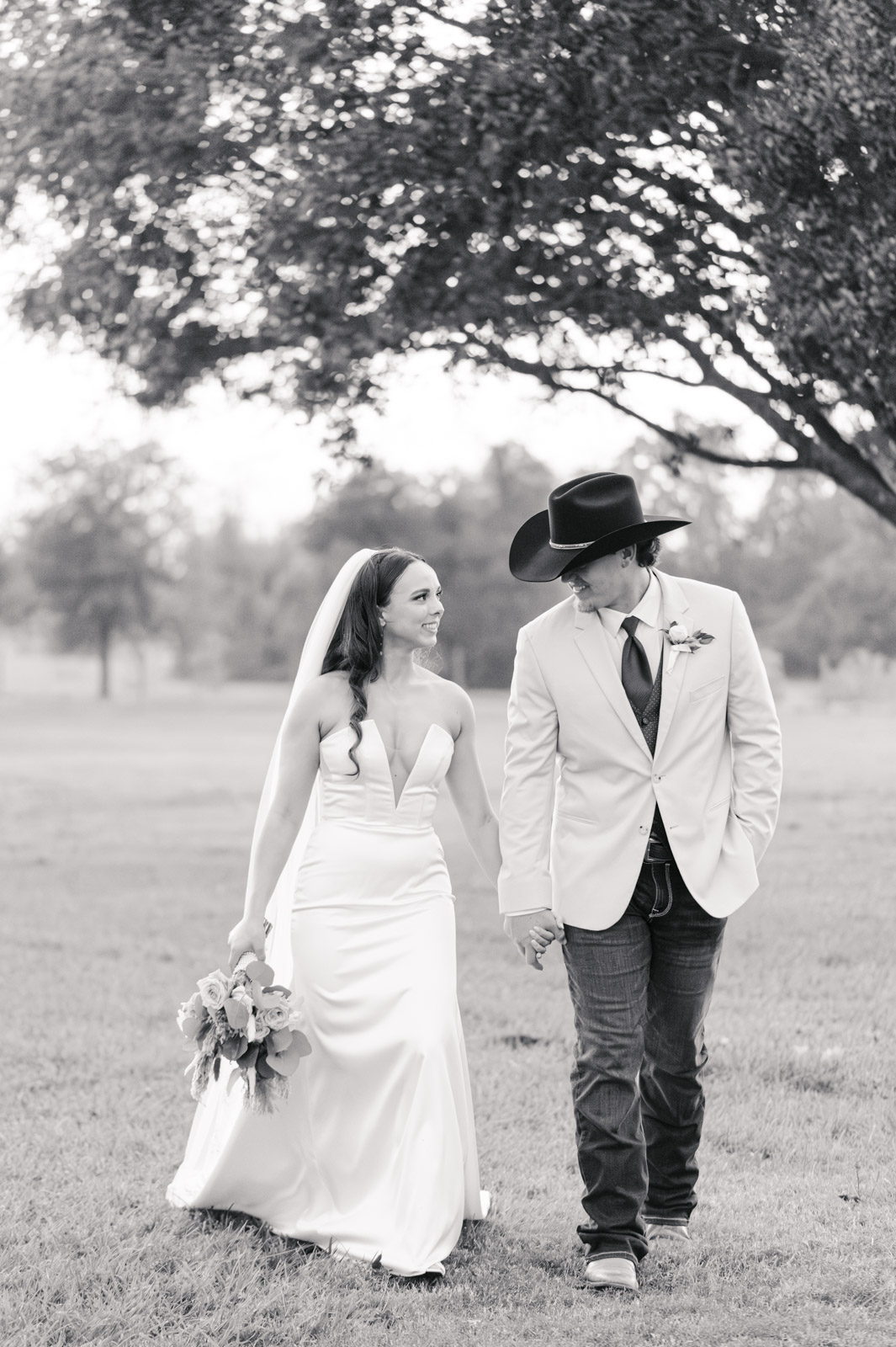 Rylee & Dylan | Willowynn Barn Wedding